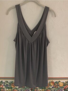 Daniel Benjamin Shimmer Metallic Pleated V-Neck Top Size 1X Gray/Silver